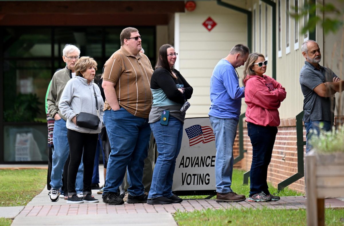 Georgia voters broke the previous turnout record for the first day of early voting.
Photo by Hyosub Shin/Atlanta Journal-Constitution